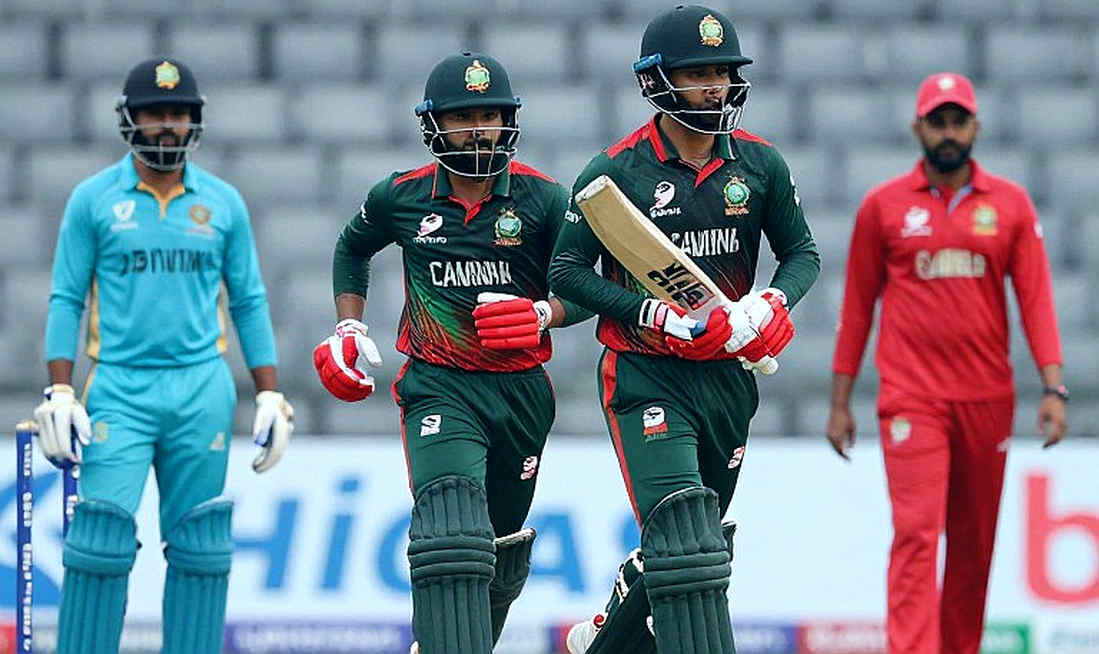 ডারবানের বৃষ্টি, ২১৪ রানের ব্যবধান আর রেনশর স্কোরকার্ডে জমে থাকা প্রশ্নচিহ্ন ডারবানের বৃষ্টি, ২১৪ রানের ব্যবধান আর রেনশর স্কোরকার্ডে জমে থাকা প্রশ্নচিহ্ন