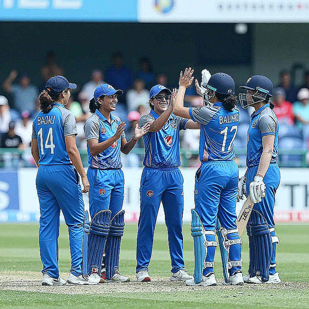 ২২৬ রানের ওপারে: চট্টগ্রামের প্রথম টেস্ট জয় আর স্কোরকার্ডের বাইরে পড়ে থাকা হাতগুলো