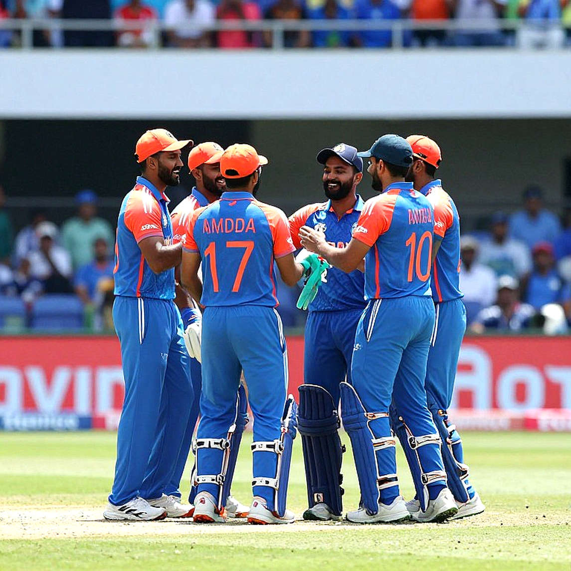 ৩৩২ বল ও নিভে আসা আলো: আবুধাবিতে আফগানিস্তান যেভাবে একটি ড্র জিতল ৩৩২ বল ও নিভে আসা আলো: আবুধাবিতে আফগানিস্তান যেভাবে একটি ড্র জিতল