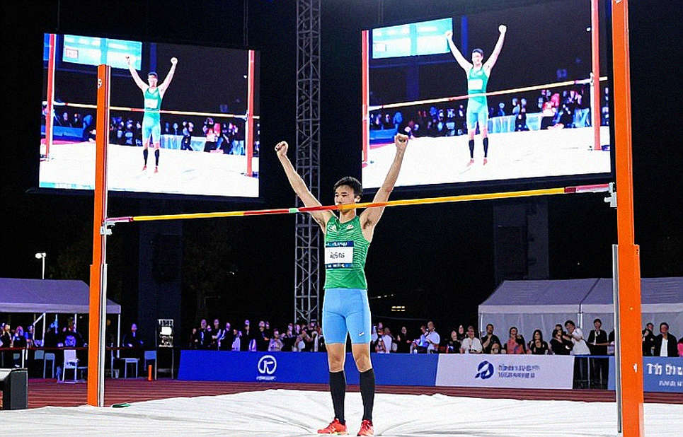 "তথ্য অপর্যাপ্ত": একটি অ্যাথলেটিক্স ডসিয়ের, যেখানে কোনো তারকা নেই, কোনো মার্ক নেই, শুধু ফাঁকা ঘর "তথ্য অপর্যাপ্ত": একটি অ্যাথলেটিক্স ডসিয়ের, যেখানে কোনো তারকা নেই, কোনো মার্ক নেই, শুধু ফাঁকা ঘর