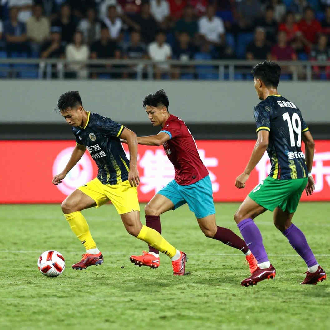 The Confession Chain: Inverted Full-Backs, the 120th Minute, and the Open Ledger of Fan Tokens The Confession Chain: Inverted Full-Backs, the 120th Minute, and the Open Ledger of Fan Tokens