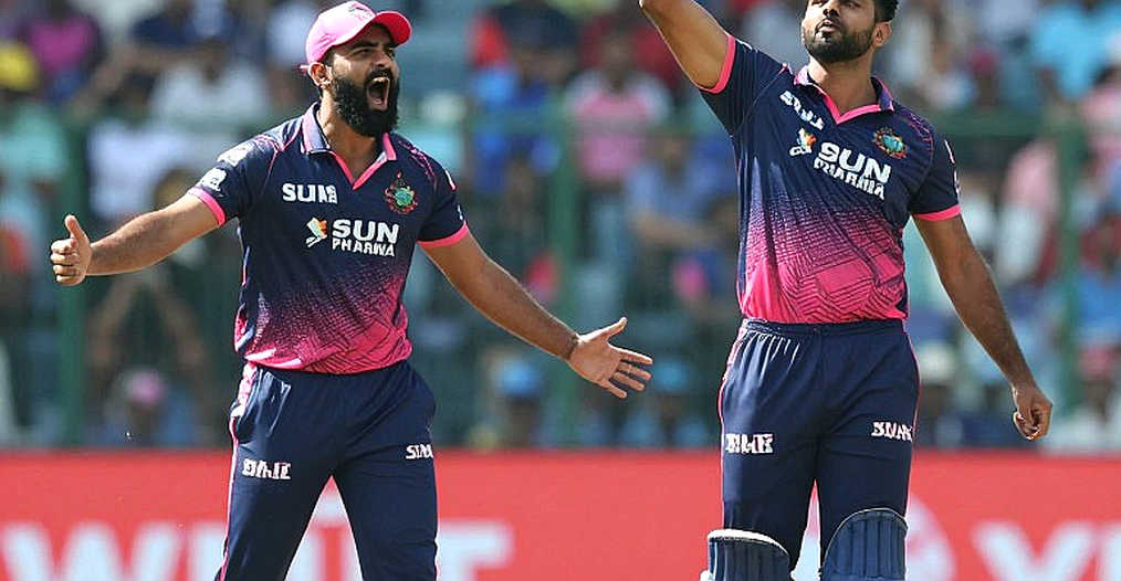 ক্লজ নেই, তারিখ নেই, মজুরি নেই: ক্রিকেট ট্রান্সফার বাজারে ‘খালি হ্যান্ড-অফ’-এর পাঠ ক্লজ নেই, তারিখ নেই, মজুরি নেই: ক্রিকেট ট্রান্সফার বাজারে ‘খালি হ্যান্ড-অফ’-এর পাঠ