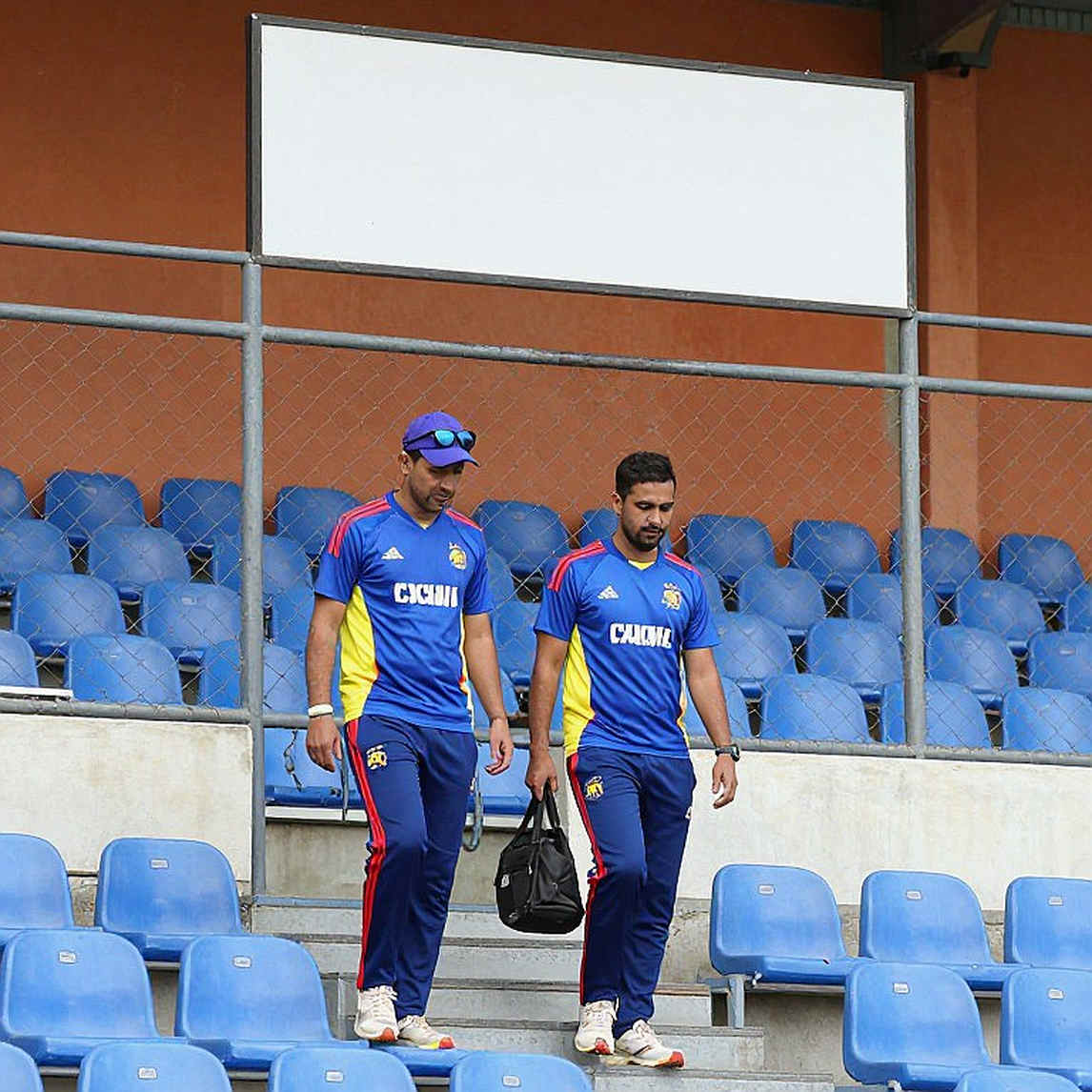 বারান্দা, নীরবতা এবং একটি অনুপস্থিত নিয়ম