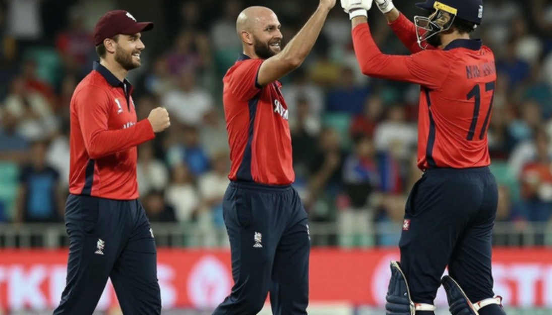 লাহোরের পিচ যেটা বলল, বিবৃতি যেটা বলল না: সুফিয়ান মুকিমের বাদ পড়ার আসল হিসাব লাহোরের পিচ যেটা বলল, বিবৃতি যেটা বলল না: সুফিয়ান মুকিমের বাদ পড়ার আসল হিসাব