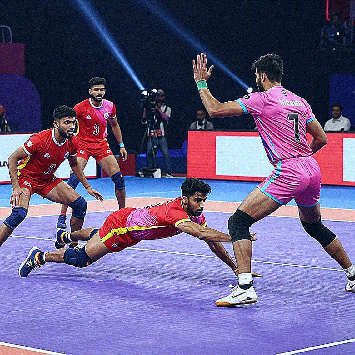নিশা আউট, মিডওয়ান ইন: টিম লিকুইড যে প্রশ্নটার উত্তর সেপ্টেম্বর ২৯-এর আগে দেয়নি